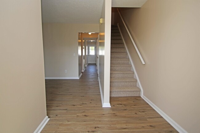 Foto del edificio - 1041 Oriole Ln