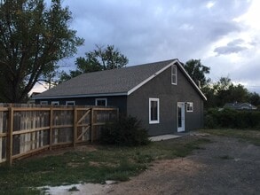 Building Photo - 1575 Riverside Dr