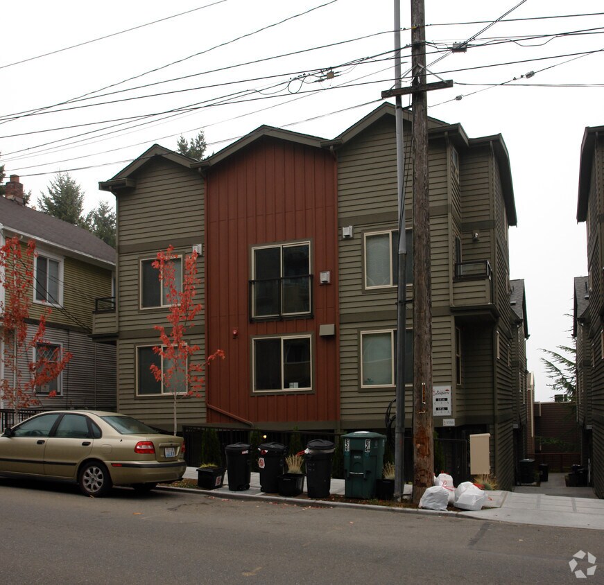 Building Photo - 1516 Taylor Ave