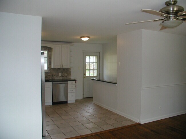Foto del edificio - Gorgeous 3 bedroom 2 bath rancher!