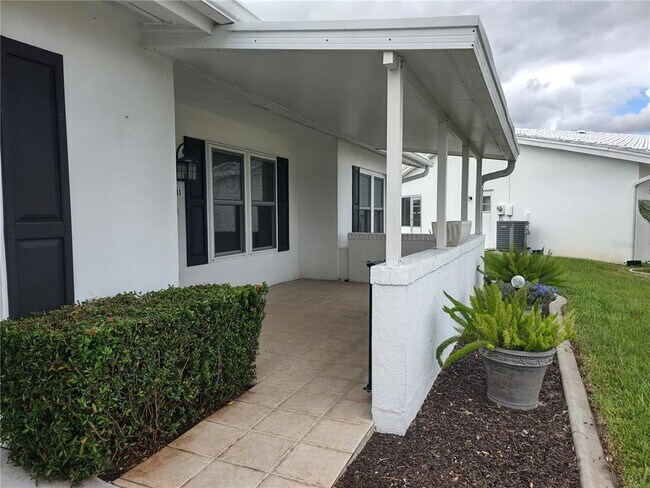 Foto del edificio - 3711 93rd Ave N