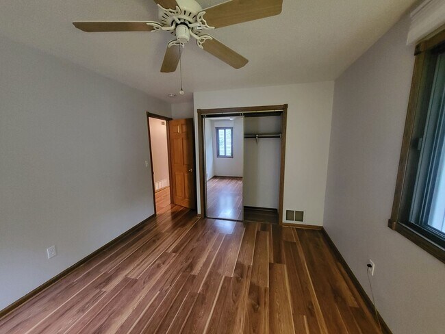 Foto del edificio - Maple Grove Townhome for Rent