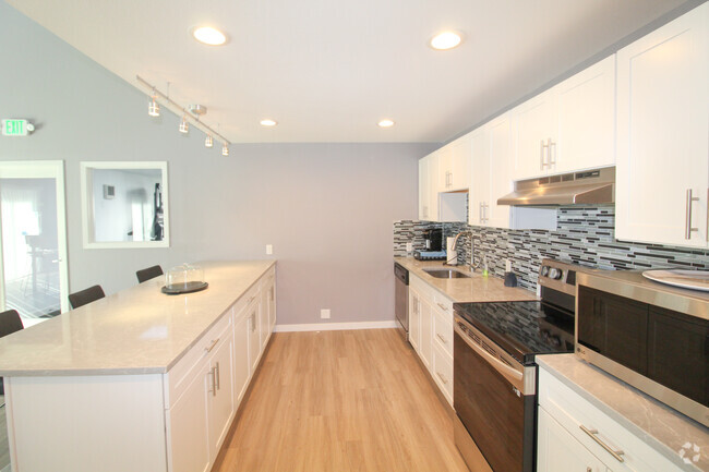 Cabana Kitchen - Sterling Ridge