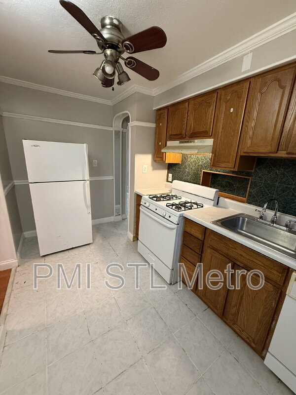 Foto del edificio - 1200 Kilgore Dr