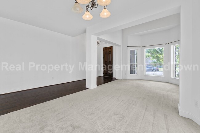Building Photo - 4106 Horseshoe Ln