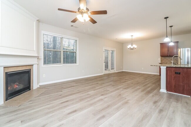 Foto del edificio - 275 Shaw Dr