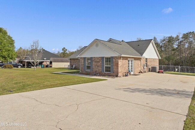 Building Photo - 15792 Texas Ave