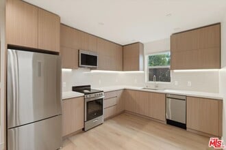Building Photo - 5532 Sunnyslope Ave