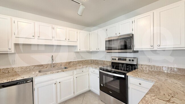 Foto del edificio - 15050 N Thompson Peak Pkwy