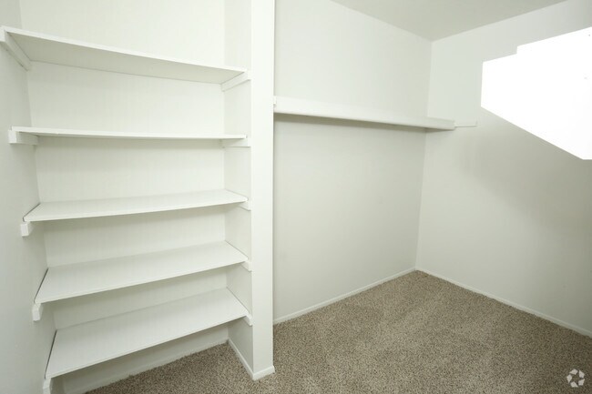 Interior Photo - Fox Lane Apartments