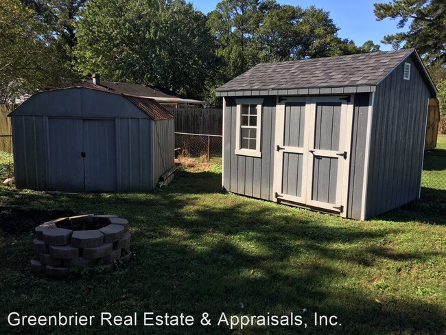Foto del edificio - 3 br, 2 bath House - 2833 Country Club Dr
