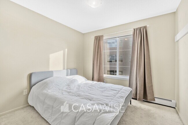 Photo du bâtiment - 340-340 Windermere Rd NW