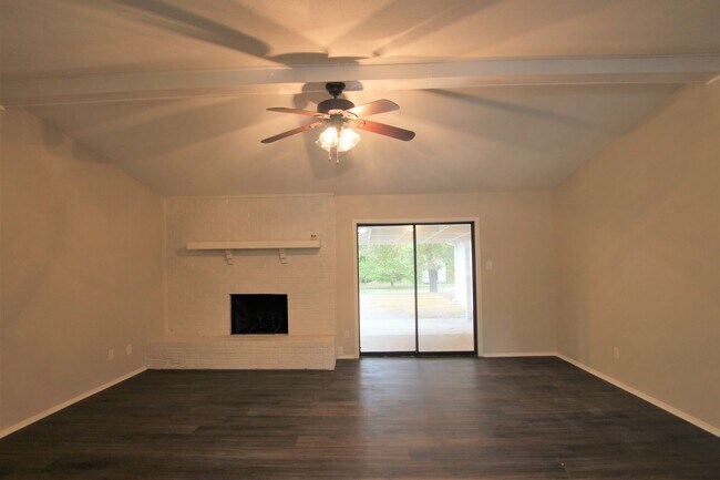 Foto del edificio - Updated 3 Bedroom, 2 Bathroom in Tyler!