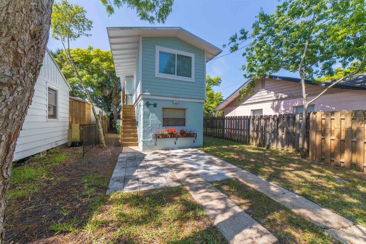 Primary Photo - 105 Flagler Blvd