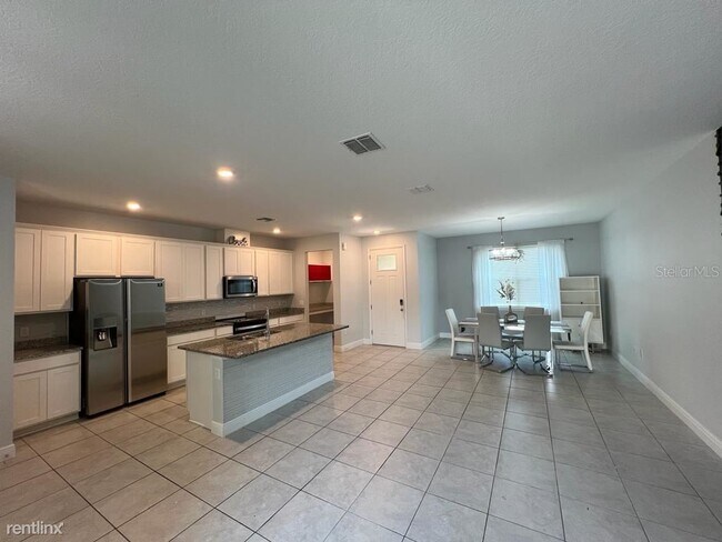 Foto del edificio - 3 br, 2.5 bath Townhome - 9760 Amber Chest...