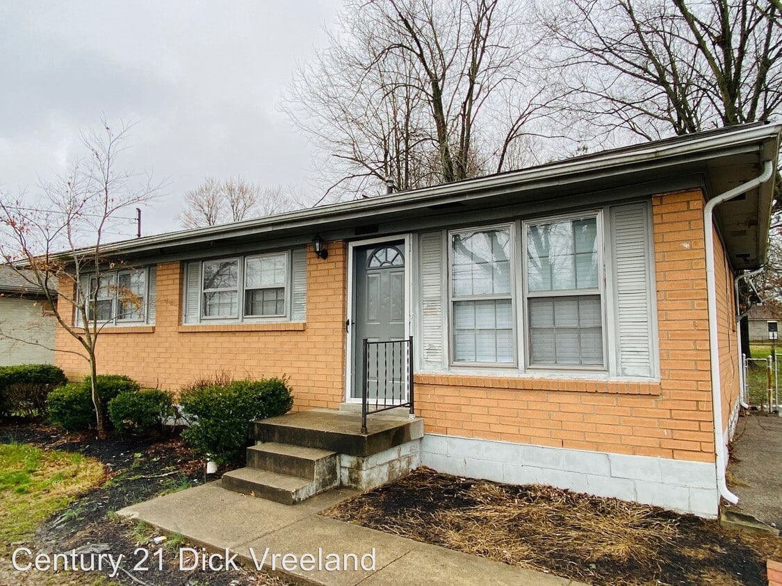 Primary Photo - 3 br, 1 bath House - 9605 Maple Road