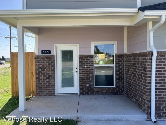 Building Photo - 3 br, 2.5 bath House - 7738 Westhall Place
