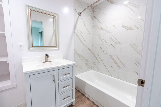 Interior Photo - 5235 Kester Ave