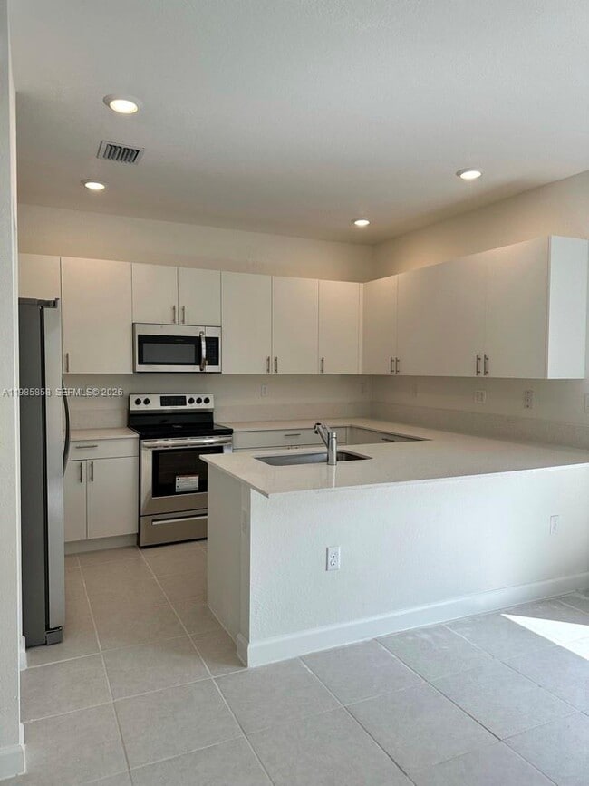 Building Photo - 13254 SW 285th St