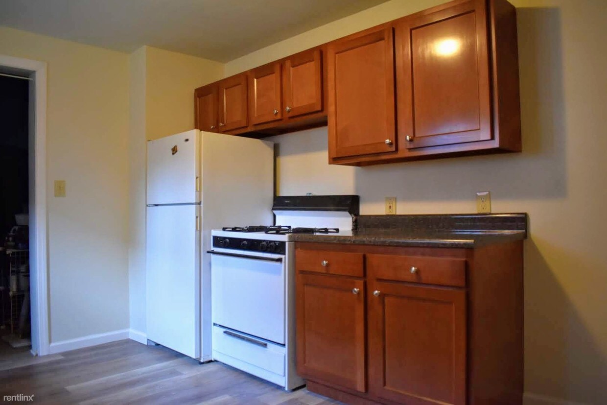 Primary Photo - 1 br, 1 bath Apartment - 328 Meyran Avenue #1