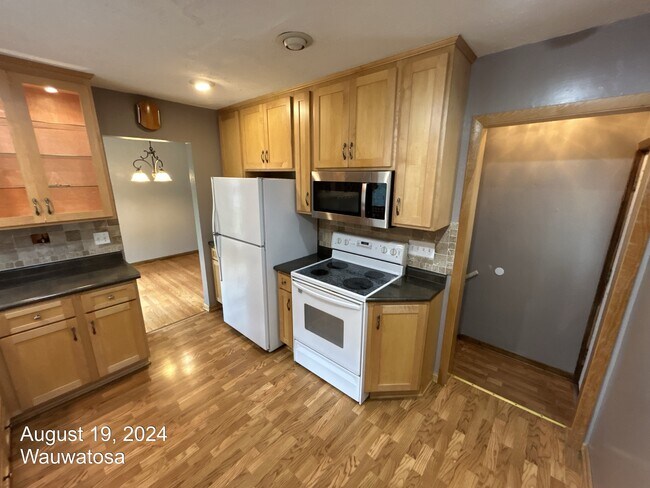 Foto del edificio - 9431 W Marion St