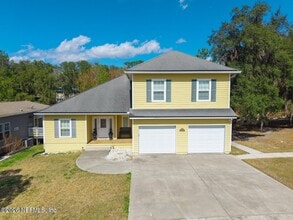 Building Photo - 295 Maxwell Dr