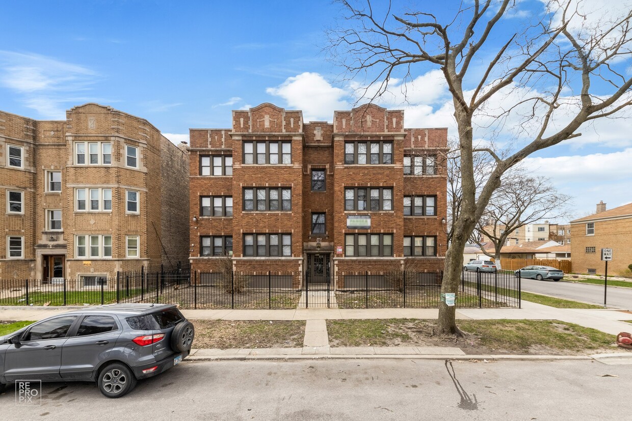 Foto principal - 9400 S Laflin St