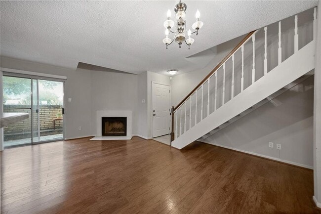 Building Photo - 2120 El Paseo St