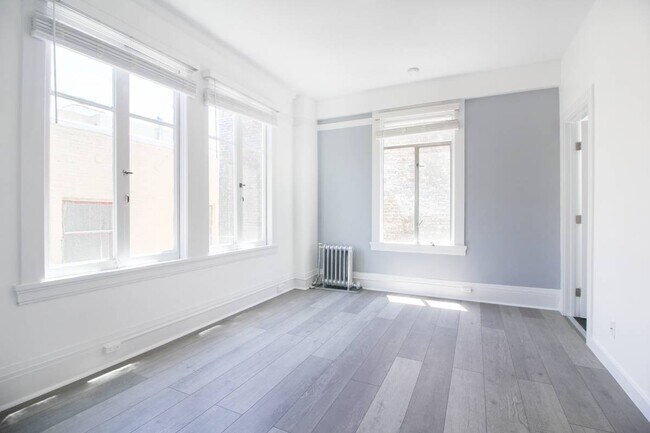 Building Photo - 626 Powell St