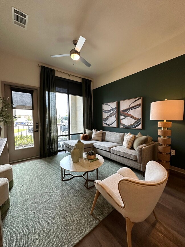 Foto del edificio - 5649 Bois D Arc Rd