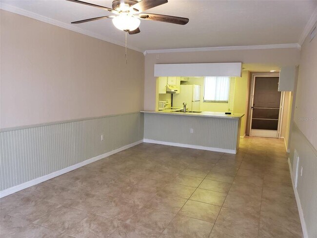 Foto del edificio - 25225 Rampart Blvd