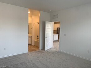 Building Photo - 2555 Hampton Rd