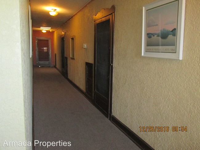 Building Photo - 413 S Cleveland Ave