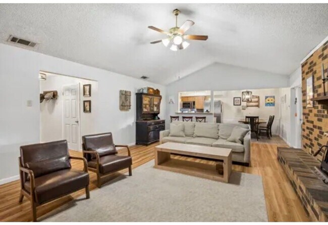 Building Photo - 210 Lanier Rd