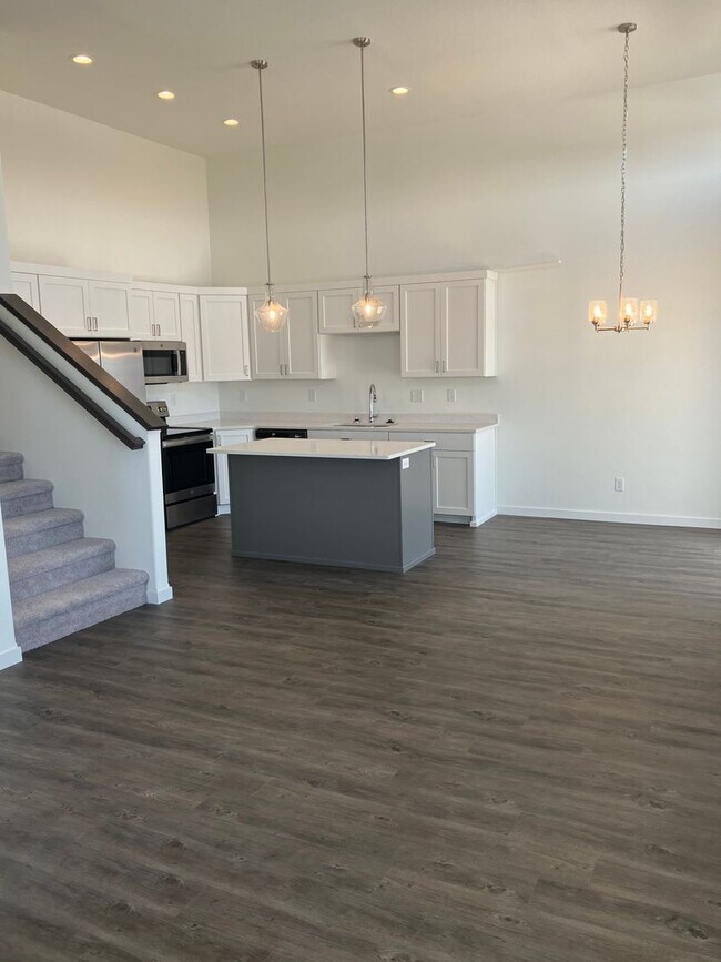 Foto del edificio - New 3 Bedroom/3 Bathroom Twin Home