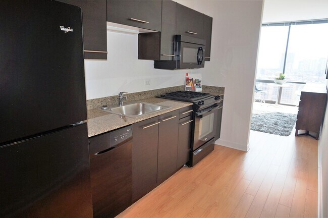 Foto del edificio - 1501 N Dayton St