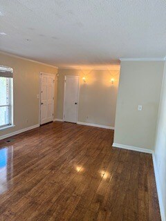 Building Photo - 2500 Shenandoah Dr