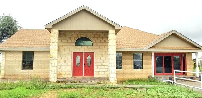 Building Photo - 4906 S County Rd 1200