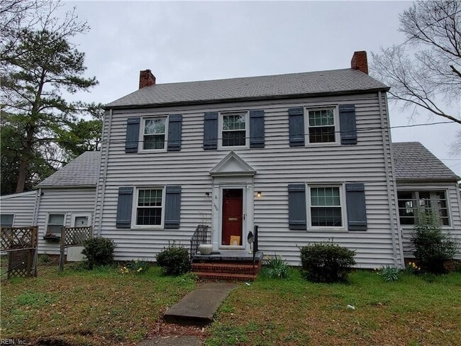 Building Photo - 1600 Cedar Ln