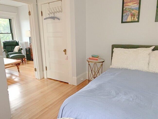 Foto del edificio - Five Winchester St