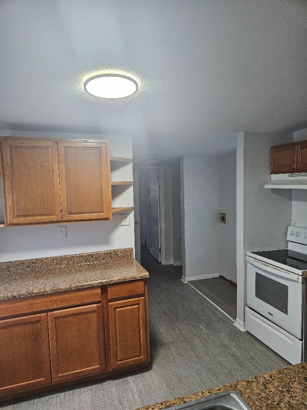 Foto del edificio - 785 Canaveral Groves Blvd