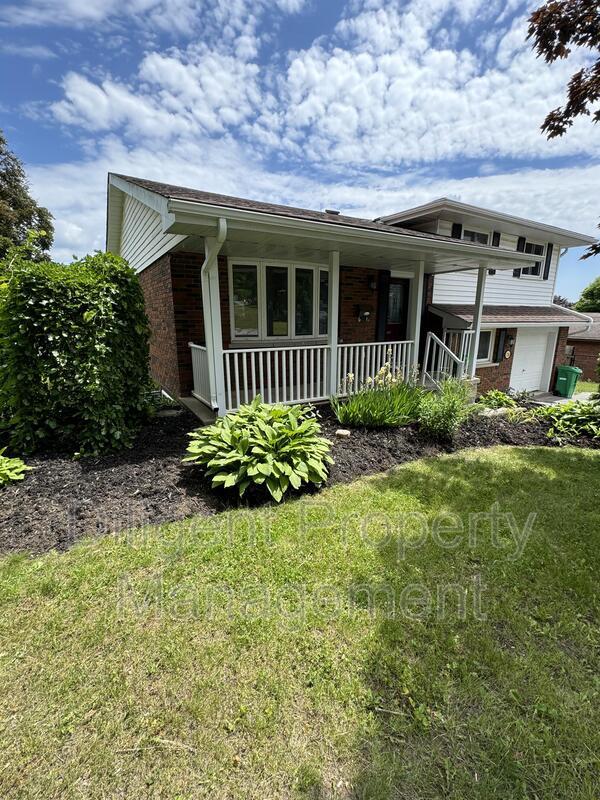 Photo du bâtiment - 1326 Hopewell Ave