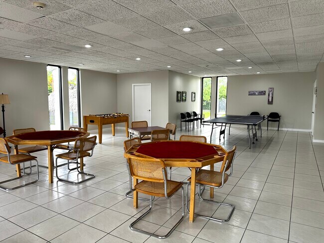 Foto del edificio - 8400 SW 133rd Avenue Rd