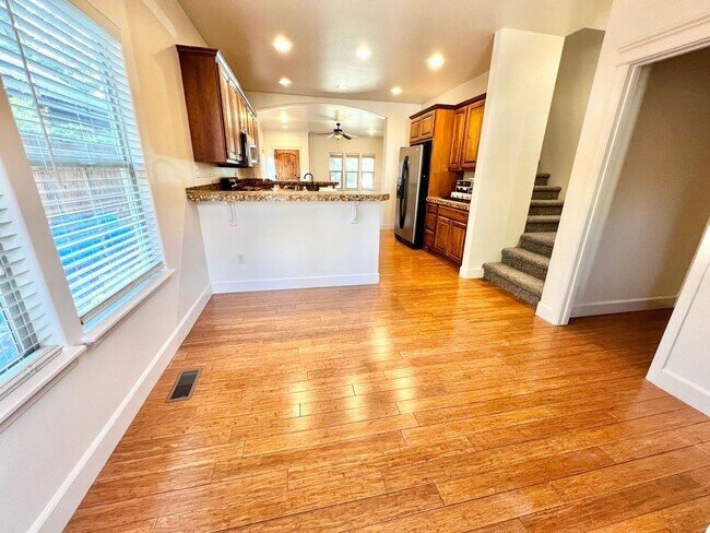 Foto del edificio - Coming Soon: 3BR/2Baths Steps from BSU, the Greenbelt, and Downtown!