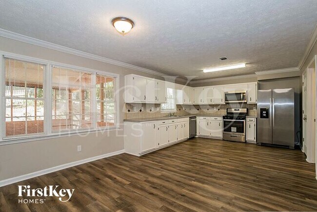 Foto del edificio - 1215 Hunters Creek Ct