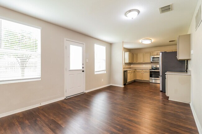 Foto del edificio - 1825 Shasta View Dr