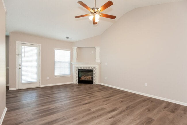 Building Photo - 13411 Philip Michael Rd