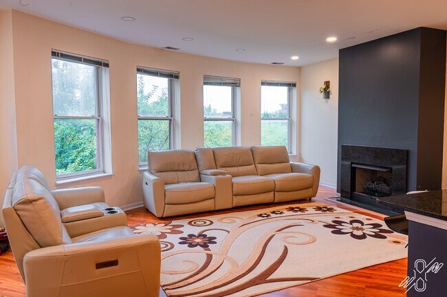 Sala de estar - 1500 S Halsted St