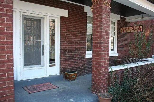Building Photo - 2218 Eureka Ter