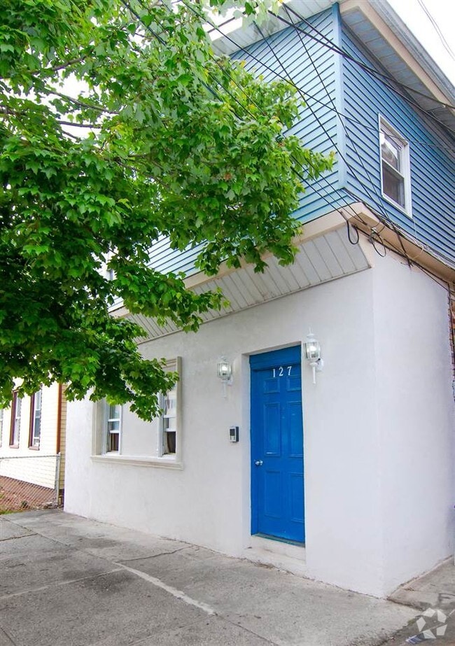 Building Photo - 127 Avenue F